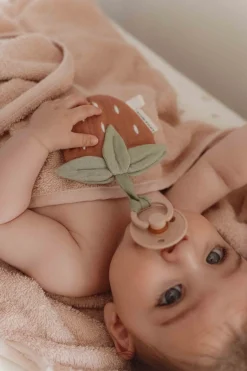 Little Dutch Chupetero de muselina Fresa · Sale