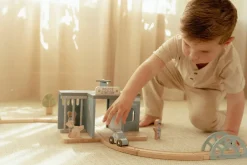 Little Dutch Comisaría de Policía FSC · New