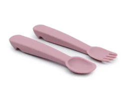 We Might Be Tiny Cubiertos Feedie · Rosa Empolvado Hot