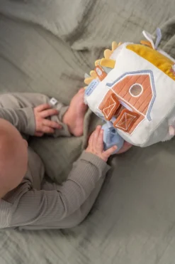 Little Dutch Cubo Blandito de Actividades Pequeña Granja · Discount