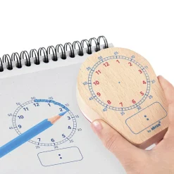 Akros Maxi sello ¿Qué hora es?