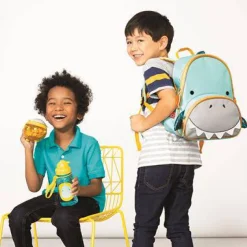 Skip Hop Mochila Tiburón · New