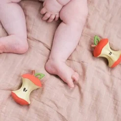 Oliu0026Carol Pepa the Apple Sale